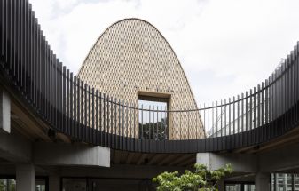 Meise Botanic Garden’s Green Ark: A Hyperboloid Greenhouse Complex With Over 10,000 Endangered Plants
