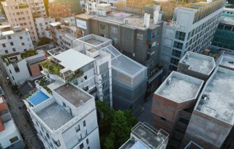 TAO's In-between Pavilion Casting Nantou Ancient Town's Urban Vitality in a Translucent Structure