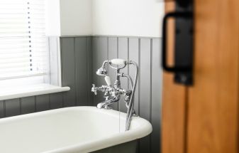 Top 5 Best Freestanding Tubs of 2024 to Soak Your Worries Away